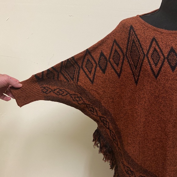 Styled & Co. - Women's Poncho with Fringe (NWT) - Picture 3 of 6